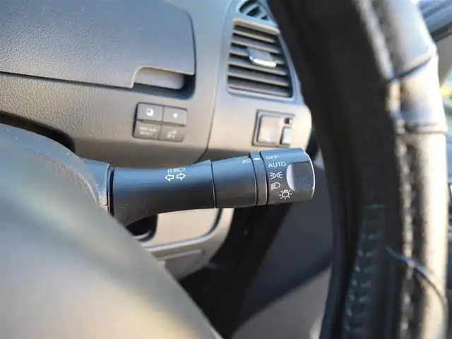 日産 セレナ ライダー ブラックライン 栃木県 2013(平25)年 5.2万km スーパーブラック ワンオーナー/クルーズコントロール/ALPINE製10.2インチフリップダウンモニター/安全装備/(VDC/ヒルスタートアシスト/アイドリングストップ)/両側パワースライドドア/純正SDナビ/(フルセグ/AM/FM/CD/DVD/BT)/ETC/キセノンヘッドライト/フォグランプ/オートライト/ステアスイッチ/新車保証書/記録簿/(H28/H29/H30/R2/R4/R6)/取扱説明書