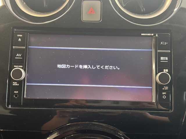 日産 ノート e－パワー X 静岡県 2019(平31)年 7万km ブリリアントホワイトパール (株)IDOMが運営する【じしゃロン浜松店】の自社ローン専用車両になりますこちらは現金またはオートローンご利用時の価格です。自社ローンご希望の方は別途その旨お申付け下さい/純正ナビ　/フルセグＴＶ　/全方位カメラ　/衝突軽減ブレーキ　/車線逸脱警告　/デジタルインナーミラー　/先行車発進のお知らせ　/ＬＥＤヘッドライト　/純正１５アルミホイール /スマートキー /プッシュスタート