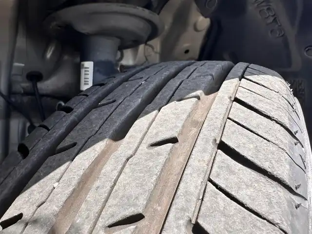 トヨタ ヴィッツ F 宮城県 2017(平29)年 1.8万km アバンギャルドブロンズメタリック セーフティセンスC/・プリクラッシュセーフティ/・レーンディパーチャーアラート/・オートマチックハイビーム/・先行車発進告知機能/＝＝＝/純正ナビ（NSCD-W65）/・CD/SD/・Bluetooth/・ワンセグTV/バックカメラ/ステアリングスイッチ/リモコンキー/電動格納ミラー/フロアマット/ドアバイザー/Wエアバッグ