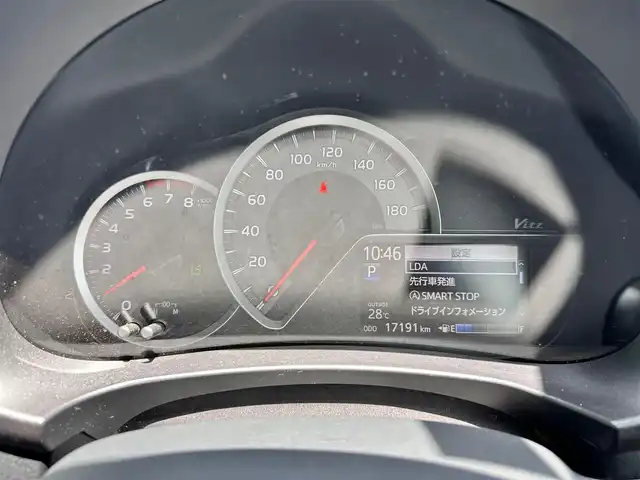 トヨタ ヴィッツ F 宮城県 2017(平29)年 1.8万km アバンギャルドブロンズメタリック セーフティセンスC/・プリクラッシュセーフティ/・レーンディパーチャーアラート/・オートマチックハイビーム/・先行車発進告知機能/＝＝＝/純正ナビ（NSCD-W65）/・CD/SD/・Bluetooth/・ワンセグTV/バックカメラ/ステアリングスイッチ/リモコンキー/電動格納ミラー/フロアマット/ドアバイザー/Wエアバッグ