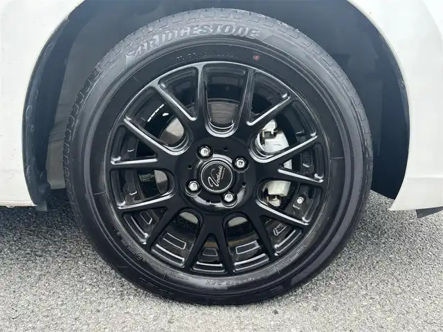 ホンダ フィット e:HEVホーム 京都府 2023(令5)年 1.6万km プラチナホワイトパール  ワンオーナー/ 登録時走行距離　15514キロ/ ホンダセンシング/ ホンダコネクト装着パッケージ/ インターナビ　フルセグTV/ マルチビューカメラ/ 合皮コンビシート/ Hスマートキー　エンジンプッシュスタート/ スマートキースペア　あり/ 前後ドライブレコーダー/ LEDヘッドライト/ USBポート/ ETC2.0/ ウィンカーミラー/ 保証書　取説　あり