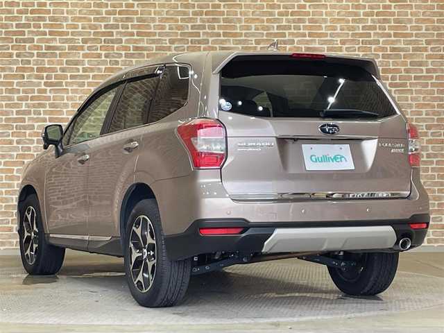 スバル フォレスター 2．0i－S アイサイト 岩手県 2014(平26)年 6.2万km バーニッシュドブロンズメタリック ４WD/本革シート/X-MODE/STIフレキシブルタワーバー/パワーバックドア/アイサイトVer.2/プリクラッシュブレーキ/全車速追従機能付きクルーズコントロール/車線逸脱警報/AT誤発進抑制機能/先行車発進告知機能/横滑り防止装置/アイドリングストップ/ヒルディセントコントロール/SI-DRIVE/コーナーセンサー/パワーシート/シートヒーター/KENWOODナビ/（CD/DVD/フルセグ/SD/USB/Bluetooth）/KENWOODサブウーファー/コンパス付き自動防眩ミラー/バックカメラ/ドライブレコーダー/ETC/HIDヘッドライト/フロント・リヤフォグランプ/純正18インチアルミホイール