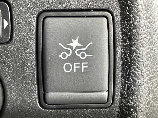 日産 ノート X 神奈川県 2019(令1)年 6万km インペリアルアンバーP 純正SDナビゲーション【MM318D-W】/フルセグ　CD　DVD　SD　Bluetooth】/バックカメラ/アイドリングストップ/ハイビームアシスト/インテリジェントエマージェンシーブレーキ/VDC/車線逸脱警報/踏み間違い衝突防止アシスト/フロント/バックソナー/社外ETC/純正前方ドライブレコーダー/オートライト/ハイビームアシスト/プッシュスタート/スマートキー/スペアキー/純正フロアマット