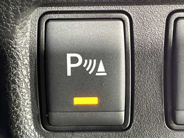 日産 ノート X 神奈川県 2019(令1)年 6万km インペリアルアンバーP 純正SDナビゲーション【MM318D-W】/フルセグ　CD　DVD　SD　Bluetooth】/バックカメラ/アイドリングストップ/ハイビームアシスト/インテリジェントエマージェンシーブレーキ/VDC/車線逸脱警報/踏み間違い衝突防止アシスト/フロント/バックソナー/社外ETC/純正前方ドライブレコーダー/オートライト/ハイビームアシスト/プッシュスタート/スマートキー/スペアキー/純正フロアマット