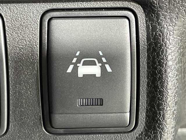 日産 ノート X 神奈川県 2019(令1)年 6万km インペリアルアンバーP 純正SDナビゲーション【MM318D-W】/フルセグ　CD　DVD　SD　Bluetooth】/バックカメラ/アイドリングストップ/ハイビームアシスト/インテリジェントエマージェンシーブレーキ/VDC/車線逸脱警報/踏み間違い衝突防止アシスト/フロント/バックソナー/社外ETC/純正前方ドライブレコーダー/オートライト/ハイビームアシスト/プッシュスタート/スマートキー/スペアキー/純正フロアマット