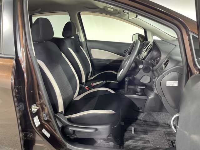 日産 ノート X 神奈川県 2019(令1)年 6万km インペリアルアンバーP 純正SDナビゲーション【MM318D-W】/フルセグ　CD　DVD　SD　Bluetooth】/バックカメラ/アイドリングストップ/ハイビームアシスト/インテリジェントエマージェンシーブレーキ/VDC/車線逸脱警報/踏み間違い衝突防止アシスト/フロント/バックソナー/社外ETC/純正前方ドライブレコーダー/オートライト/ハイビームアシスト/プッシュスタート/スマートキー/スペアキー/純正フロアマット