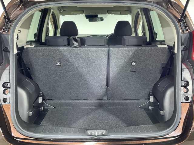 日産 ノート X 神奈川県 2019(令1)年 6万km インペリアルアンバーP 純正SDナビゲーション【MM318D-W】/フルセグ　CD　DVD　SD　Bluetooth】/バックカメラ/アイドリングストップ/ハイビームアシスト/インテリジェントエマージェンシーブレーキ/VDC/車線逸脱警報/踏み間違い衝突防止アシスト/フロント/バックソナー/社外ETC/純正前方ドライブレコーダー/オートライト/ハイビームアシスト/プッシュスタート/スマートキー/スペアキー/純正フロアマット