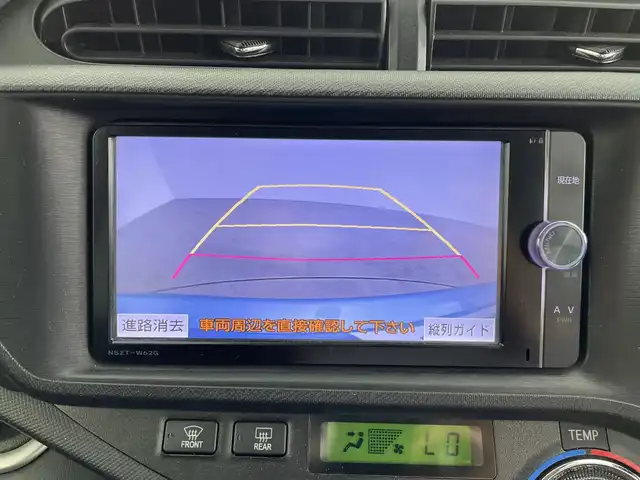 トヨタ アクア G ブラックソフトレザーセレ 鹿児島県 2013(平25)年 4.4万km クールソーダメタリック ディーラーＯＰナビ　/（フルセグ/Bluetooth/DVD/SD/CD)　/前方ドライブレコーダー　/バックカメラ　/ETC　/コーナーポール　/ウィンカーミラー　/イモビライザー　/フォグランプ　/ヘッドライトウォッシャー　/純正15インチアルミホイール/スマートキー