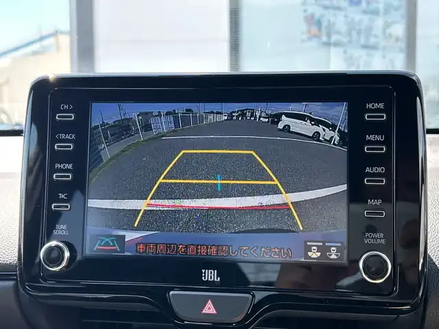 トヨタ ＧＲヤリス RZ ハイパフォーマンス 千葉県 2024(令6)年 0.1千km ライムホワイトパールクリスタルシャイン 純正8インチナビ（BT/Miracast)/GRエアロ/ＧＲ４本出しマフラー/JBLサウンド/カーボンルーフ/バックカメラ/衝突被害軽減システム/車線逸脱警報/クルーズコントロール/ハーフレザーシート/横滑り防止装置/ETC 2.0/アイドリングストップ/LEDヘッドライト/フォグランプ/オートライト/ウィンカーミラー/電動格納ミラー/シートヒーター/ステアリングヒーター/プッシュスタート/スマートキー/フロアマット/保証書