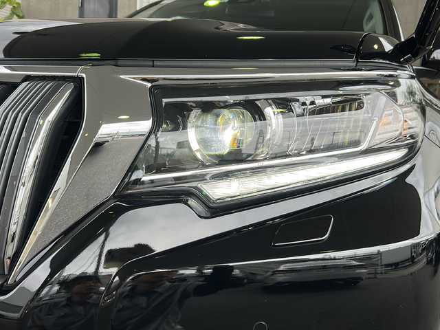 トヨタ ランドクルーザー プラド TX 徳島県 2023(令5)年 3.9万km ブラック ワンオーナー /サンルーフ/7インチ純正SDナビ/(NSZT-W68T)/CD/DVD再生機能/Bluetooth /バックカメラ /ＬＥＤヘッドライト /フロントフォグランプ/ウィンカーミラー /電動格納ミラー/ヘッドライトウォッシャー/オールオートウィンドウ/ルーフレール /クルコン追従有 /レーンキープアシスト/純正ドラレコ(前方のみ) /MUD VANCE17インチAW  /サイドステップ /Wエアバッグ/カーテンエアバッグ