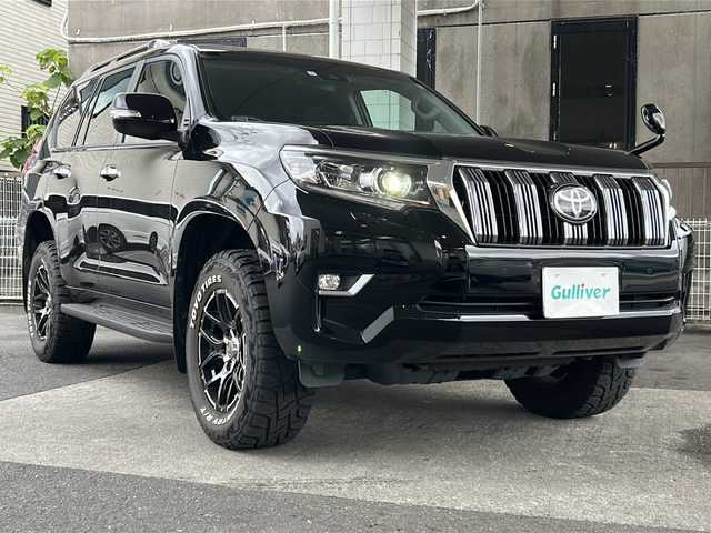 トヨタ ランドクルーザー プラド TX 徳島県 2023(令5)年 3.9万km ブラック ワンオーナー /サンルーフ/7インチ純正SDナビ/(NSZT-W68T)/CD/DVD再生機能/Bluetooth /バックカメラ /ＬＥＤヘッドライト /フロントフォグランプ/ウィンカーミラー /電動格納ミラー/ヘッドライトウォッシャー/オールオートウィンドウ/ルーフレール /クルコン追従有 /レーンキープアシスト/純正ドラレコ(前方のみ) /MUD VANCE17インチAW  /サイドステップ /Wエアバッグ/カーテンエアバッグ
