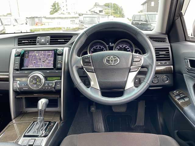 トヨタ マークＸ 250G Four 石川県 2014(平26)年 7万km ホワイトパールクリスタルシャイン 4WD/インテリジェントパーキングアシスト/・クリアランスソナー/・コーナーセンサー/純正ＨＤＤナビ/【Bluetooth・フルセグTV・CD・DVD・AUX】/USB入力端子/バックカメラ　/キセノンヘッドライト/・フォグランプ/・オートライト/パワーシート　/エンジンプッシュスタート/・スマートキー/・スペアキー/ドライブレコーダー　/電動格納ミラー/ビルトインETC/サマータイヤ車載/保証書/取扱説明書