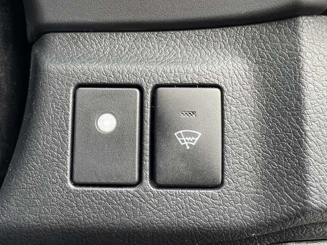 トヨタ マークＸ 250G Four 石川県 2014(平26)年 7万km ホワイトパールクリスタルシャイン 4WD/インテリジェントパーキングアシスト/・クリアランスソナー/・コーナーセンサー/純正ＨＤＤナビ/【Bluetooth・フルセグTV・CD・DVD・AUX】/USB入力端子/バックカメラ　/キセノンヘッドライト/・フォグランプ/・オートライト/パワーシート　/エンジンプッシュスタート/・スマートキー/・スペアキー/ドライブレコーダー　/電動格納ミラー/ビルトインETC/サマータイヤ車載/保証書/取扱説明書