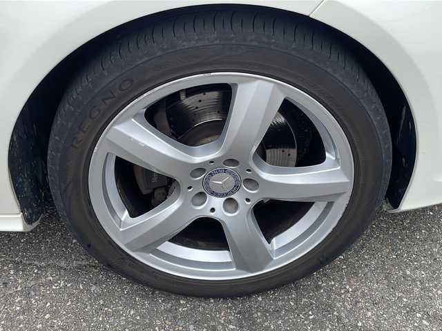 メルセデス・ベンツ ＣＬＳ３５０ ブルーエフィシェンシー 福井県 2011(平23)年 6.7万km ダイヤモンドホワイト 登録時走行距離67085km/サンルーフ/純正HDDナビゲーション/（CD/BT）/フルセグテレビ /バックカメラ/黒革シート/前席パワーシート/（メモリ付き）/シートヒーター /電動リアゲート/LEDヘッドライト/リアサンシェード/パドルシフト/クルーズコントロール/クリアランスソナー /ドライブレコーダー /ETC/純正18インチアルミホイール/スマートキー/プッシュスタート/保証書/取扱説明書