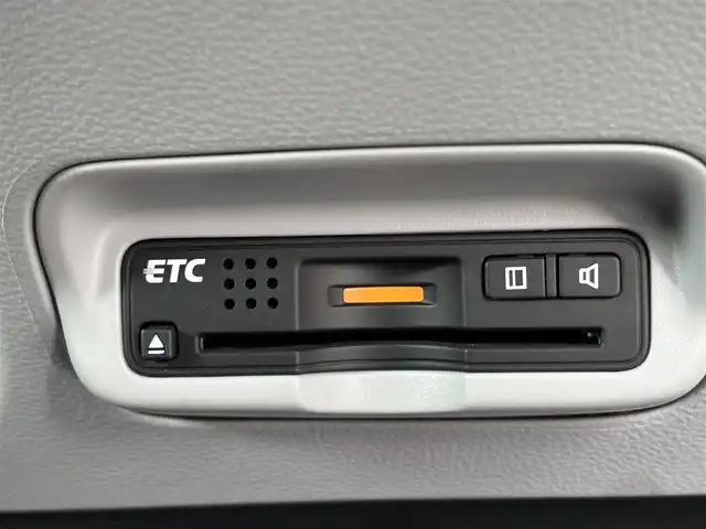 ホンダ ＣＲ－Ｚ α 奈良県 2011(平23)年 4.9万km プレミアムホワイトパール 純正ホンダインターナビ　[9NHF]/バックカメラ　/地デジ　/黒革調シートカバー　/ビルトインＥＴＣ　/パドルシフト　/クルーズコントロール　/スペアキー /フォグライト /革巻きステアリング /電動格納ミラー /SPORTモード