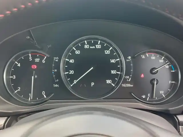 マツダ ＣＸ－５ XD スポーツアピアランス 東京都 2023(令5)年 1.7万km ジェットブラックマイカ i-ACTIVSENSE/・アドバンストSCBS/・AT誤発進抑制制御/・レーンアシスト/・レーダークルーズコントロール/・ブラインドスポットモニタリング/・ヘッドアップディスプレイ/純正10型ナビ/・BT/AM/FM/TV/・AppleCarplay/androidauto/360度モニター/レザーシート/シートヒーター/メモリー機能付/ステアリングヒーター/電動リアゲート/LEDヘッドライト/ETC/ワイヤレス充電