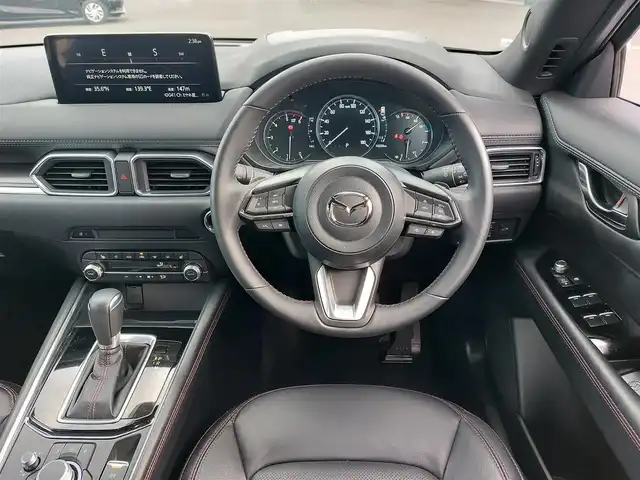 マツダ ＣＸ－５ XD スポーツアピアランス 東京都 2023(令5)年 1.7万km ジェットブラックマイカ i-ACTIVSENSE/・アドバンストSCBS/・AT誤発進抑制制御/・レーンアシスト/・レーダークルーズコントロール/・ブラインドスポットモニタリング/・ヘッドアップディスプレイ/純正10型ナビ/・BT/AM/FM/TV/・AppleCarplay/androidauto/360度モニター/レザーシート/シートヒーター/メモリー機能付/ステアリングヒーター/電動リアゲート/LEDヘッドライト/ETC/ワイヤレス充電