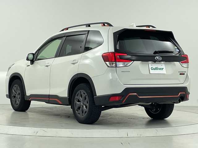 スバル フォレスター ハイブリッド X－ブレイク 大阪府 2020(令2)年 4.5万km クリスタルホワイトP アイサイト/・衝突軽減ブレーキ/・レーンキープアシスト/純正ダイアトーンメモリーナビ/（CD/DVD/Bluetooth/フルセグTV）/バック、フロント、左サイドカメラ/ETC/パドルシフト/デジタルインナーミラー/電動テールゲート/ハーフレザーシート/前席パワーシート/前席シートヒーター/ステアリングヒーター/LEDヘッドライト/フォグランプ/ドアバイザー/フロアマット/スマートキー×２