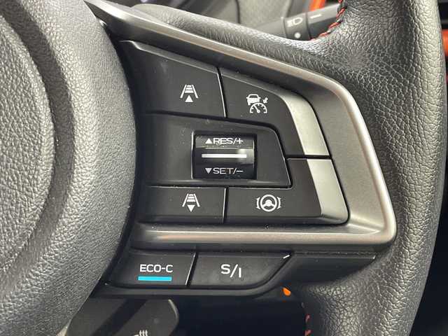 スバル フォレスター ハイブリッド X－ブレイク 大阪府 2020(令2)年 4.5万km クリスタルホワイトP アイサイト/・衝突軽減ブレーキ/・レーンキープアシスト/純正ダイアトーンメモリーナビ/（CD/DVD/Bluetooth/フルセグTV）/バック、フロント、左サイドカメラ/ETC/パドルシフト/デジタルインナーミラー/電動テールゲート/ハーフレザーシート/前席パワーシート/前席シートヒーター/ステアリングヒーター/LEDヘッドライト/フォグランプ/ドアバイザー/フロアマット/スマートキー×２