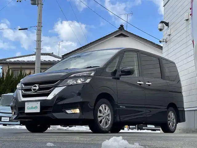 日産 セレナ ハイウェイスター Vセレクション 山形県 2018(平30)年 10.6万km ダイヤモンドブラック 禁煙車/4WD/社外9インチナビ/・TV/AM/FM/CD/DVD/Bluetooth/クルーズコントロール/アイドリングストップ/エマージェンシーブレーキ/クリアランスソナー/ふらつき警報/標識検知機能/車線逸脱警報/横滑り防止装置/盗難防止装置/LEDヘッドライト/オートライト/フロントフォグランプ/両側パワースライドドア/アラウンドビューモニター/ドライブレコーダー（前後）/純正ドアバイザー/ETC/保証書/取扱説明書