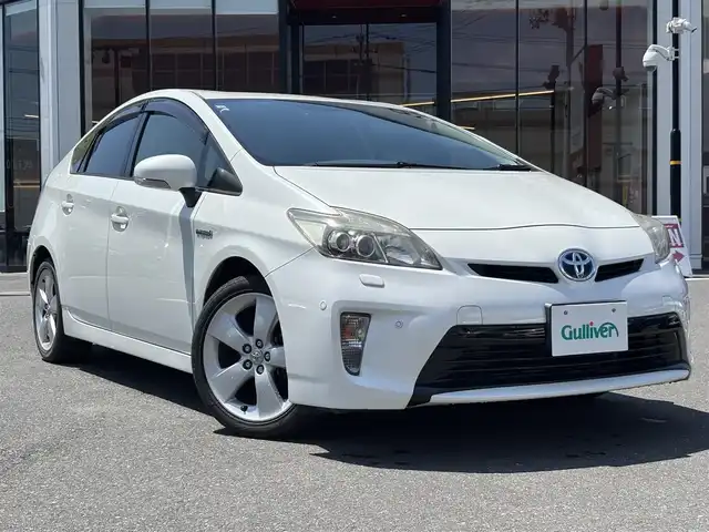 トヨタ プリウス S ツーリングセレクション 宮城県 2013(平25)年 7.8万km ホワイトパールクリスタルシャイン 走行距離：７７１９６ｋｍ/ハイブリット/純正ナビ/トヨタボイスコーナー/ドライブレコーダー/ピットインＥＴＣ/純正フロアマット/純正アルミホイール/ＡＬＬＡＵＴＯウィンドー/前後コーナーセンサー/フォグランプ/電格ミラー/ドアバイザー/AM・FM・DISC・HDD・TV・USB・AUX・BT