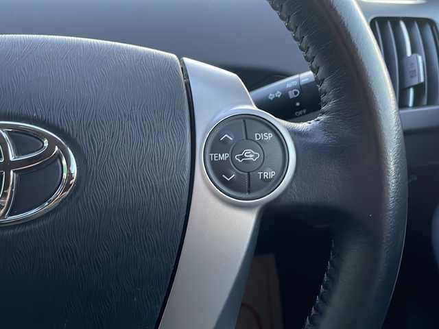 トヨタ プリウス S ツーリングセレクション 福島県 2013(平25)年 7.8万km ホワイトパールクリスタルシャイン 〇純正ナビ/〇地上デジタルTV/〇バックカメラ/〇ビルトインＥＴＣ/○クリアランスソナー/○ＬＥＤヘッドランプ/〇フォグランプ/○オートライト/○純正１７インチアルミホイール/○オートエアコン/○スマートエントリー/○禁煙車