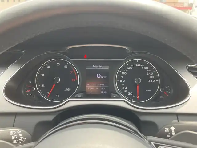 アウディ Ａ４ 2．0 TFSI クワトロ 三重県 2012(平24)年 5万km 黒 ♪走行49646km/♪4WD/ターボ/スマートキー×2/プッシュスタート/黒革シート/前席パワーシート/前席シートヒーター/パーキングエイド/アイドリングストップ/純正メーカーナビ/・DTV・DVD再生/・Bluetoothオーディオ/・ミュージックジューク/・バックカメラ/純正17インチAW/HIDヘッドライト/フォグライト/リアフォグライト/オートライト/ウィンカーミラー/電格ミラー/革巻ステアリング/ステアリングスイッチ/パドルシフト/フロアマット/ETC/サイド/カーテンエアバック