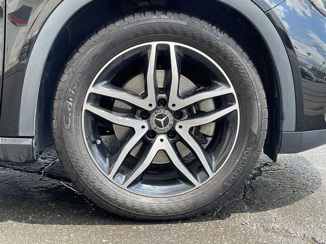 メルセデス・ベンツ ＧＬＡ２２０ 4マチック 道北・旭川 2020(令2)年 3.2万km コスモスブラック ・４WD/・禁煙車/・パノラミックスライディングルーフ/・ルーフレール/・電動リアゲート/・アクティブディスタンスアシストディストロニック/・アクティブブレーキアシスト/・アクティブパーキングアシスト/・純正ナビCD/DVD/TV/BT/・バックカメラ/・前後コーナーセンサー/・クルーズコントロール/・ダウンヒルスピードレギュレーション/・ダイナミックセレクトスイッチ/・シートメモリー/・マルチファンクションディスプレイ/・電気式パーキングブレーキ/・アイドリングストップ/・LEDヘッドライト/・オートライト/・パドルシフト/・ビルトインETC/・読書灯/・ISOFIX/・スペアキー1本/・社外AW冬タイヤ積込/・保証書/・取説