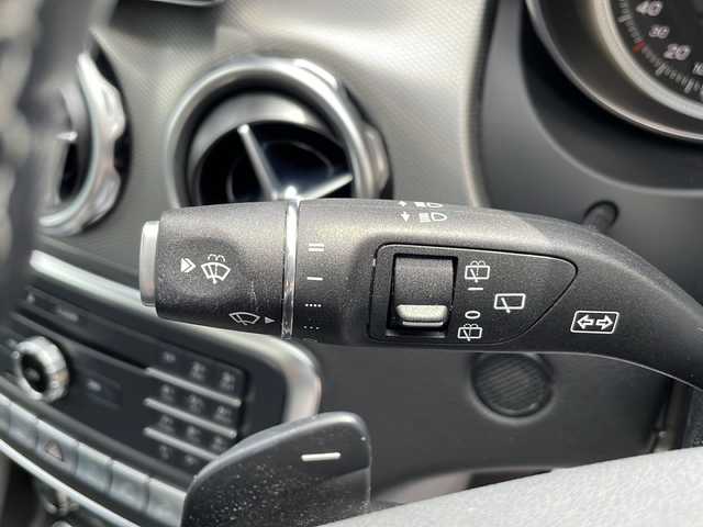 メルセデス・ベンツ ＧＬＡ２２０ 4マチック 道北・旭川 2020(令2)年 3.2万km コスモスブラック ・４WD/・禁煙車/・パノラミックスライディングルーフ/・ルーフレール/・電動リアゲート/・アクティブディスタンスアシストディストロニック/・アクティブブレーキアシスト/・アクティブパーキングアシスト/・純正ナビCD/DVD/TV/BT/・バックカメラ/・前後コーナーセンサー/・クルーズコントロール/・ダウンヒルスピードレギュレーション/・ダイナミックセレクトスイッチ/・シートメモリー/・マルチファンクションディスプレイ/・電気式パーキングブレーキ/・アイドリングストップ/・LEDヘッドライト/・オートライト/・パドルシフト/・ビルトインETC/・読書灯/・ISOFIX/・スペアキー1本/・社外AW冬タイヤ積込/・保証書/・取説