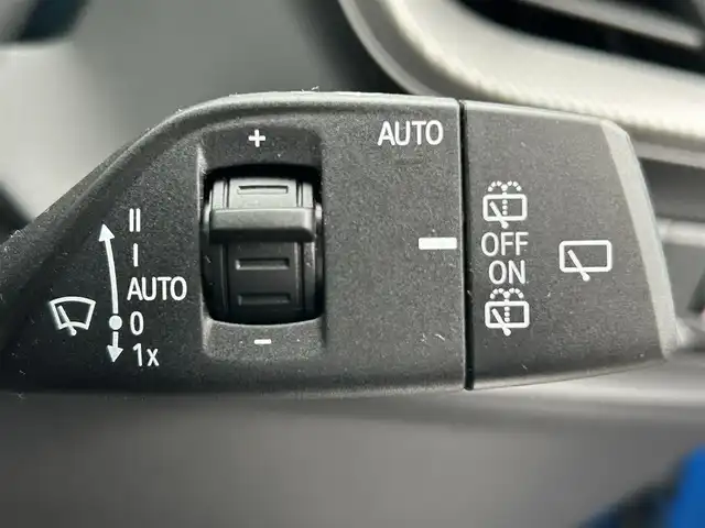 ＢＭＷ Ｍ１３５ｉ xDrive 福岡県 2019(令1)年 2.5万km ミサノブルー 禁煙車/純正ナビ/Bluetooth/クルーズコントロール追従有/前後ドライブレコーダー/前席パワーシート/コーナーセンサー（前後）/プッシュスタート/純正アルミホイール/純正フロアマット/パワーバックドア/パドルシフト/ビルトインETC/LEDヘッドライト/パワーステアリング/パワーウィンドウ/保証書/取扱説明書