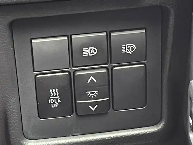 トヨタ ランドクルーザー プラド TZ－G 青森県 2020(令2)年 4.9万km ホワイトパールクリスタルシャイン /4WD/ディーゼル・ターボ/サンルーフ/黒革シート/　(D席メモリー付前席パワーシート//　前席シートヒーター/ベンチレーター)/3列目電動格納シート/OP寒冷地仕様車(Wバッテリー//　Fワイパーデアイサー/Rフォグ)/OP純正8型SDナビ/　(ブルーレイ/DVD/フルセグTV/USB/AUX/Bt)/スーパーライブサウンドシステム/全方位カメラ/純正エアサス/TRD(前後エアロ/マフラー/スカッフプレート)/Toyota Safety Sense /・プリクラッシュセーフティ/・レーンディパーチャーアラート/・オートマチックハイビーム/・レーダークルーズコントロール/OP/BSM/OP/ルーフレール/OP/ドアミラー足元照明/OP/トヨタマーク/カーテシランプ/OP/EGスターター/純正ドアバイザー/社外フロアマット(純正積込)/LEDオートライト/オートリベライザー//　オートマチックハイビーム/LEDフォグランプ/ウットコンビステア/オーディオ/ステアスイッチ/電動チルトステア/オートワイパー/純正カメラ一体型ドラレコ/デジタルインナーミラー/前後バンパーソナー/ウインカーミラー /純正サイドステップ/保・取