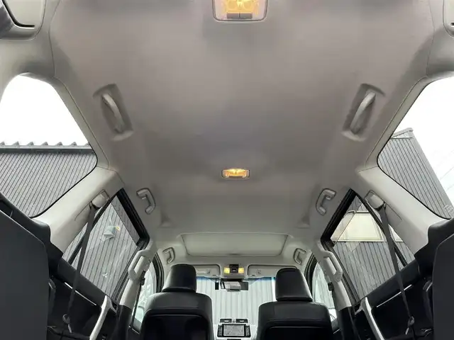 トヨタ ランドクルーザー プラド TZ－G 青森県 2020(令2)年 4.9万km ホワイトパールクリスタルシャイン /4WD/ディーゼル・ターボ/サンルーフ/黒革シート/　(D席メモリー付前席パワーシート//　前席シートヒーター/ベンチレーター)/3列目電動格納シート/OP寒冷地仕様車(Wバッテリー//　Fワイパーデアイサー/Rフォグ)/OP純正8型SDナビ/　(ブルーレイ/DVD/フルセグTV/USB/AUX/Bt)/スーパーライブサウンドシステム/全方位カメラ/純正エアサス/TRD(前後エアロ/マフラー/スカッフプレート)/Toyota Safety Sense /・プリクラッシュセーフティ/・レーンディパーチャーアラート/・オートマチックハイビーム/・レーダークルーズコントロール/OP/BSM/OP/ルーフレール/OP/ドアミラー足元照明/OP/トヨタマーク/カーテシランプ/OP/EGスターター/純正ドアバイザー/社外フロアマット(純正積込)/LEDオートライト/オートリベライザー//　オートマチックハイビーム/LEDフォグランプ/ウットコンビステア/オーディオ/ステアスイッチ/電動チルトステア/オートワイパー/純正カメラ一体型ドラレコ/デジタルインナーミラー/前後バンパーソナー/ウインカーミラー /純正サイドステップ/保・取
