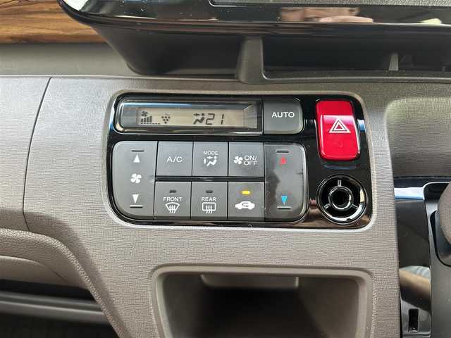 ホンダ Ｎ ＯＮＥ セレクト ツアラー 大阪府 2019(平31)年 0.4万km 青Ⅱ シティブレーキシステム/社外ナビ/CD/DVD/Bluetooth/バックカメラ/茶色ハーフレザーシート/シートヒーター/ビルトインETC/ドライブレコーダー/クルーズコントロール/パドルシフト/ヘッドライトレベライザー/純正マット/ドアバイザー/取扱説明書/スペアキー1本
