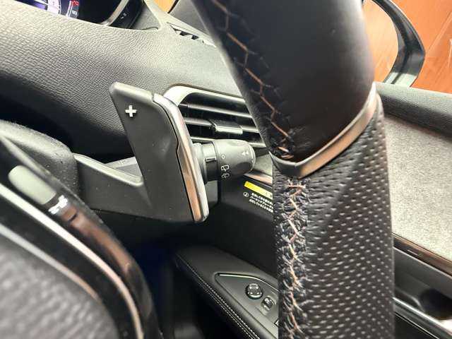 プジョー ５００８ GT ブルーHDi 千葉県 2022(令4)年 2.1万km プラチナグレー パノラマＳＲ　/純正ナビ　/バックカメラ　/ＣａｒＰｌａｙ/ＡＣＣ　/ＢＳＭ　/ハーフレザーシート　/シートヒーター　/ＬＥＤヘッドライト　/ハイビームアシスト　/電動リアゲート　/純正１８インチＡＷ　/ＥＴＣ