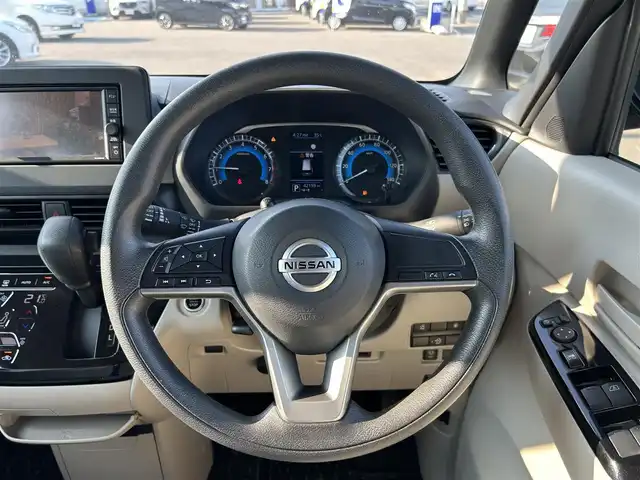 日産 ルークス X 和歌山県 2021(令3)年 4.3万km フローズンバニラパール (株)IDOMが運営する【じしゃロン和歌山店】の自社ローン専用車両になります。こちらは現金またはオートローンご利用時の価格です。自社ローンご希望の方は別途その旨お申付け下さい/ワンオーナー/プッシュスタート/スマートキー/純正ナビ/フルセグTV/BTオーディオ/CD/アラウンドビューカメラ/衝突軽減ブレーキ/片側ハンズフリーパースライドドア/ETC/ドライブレコーダー/前後コーナーセンサー