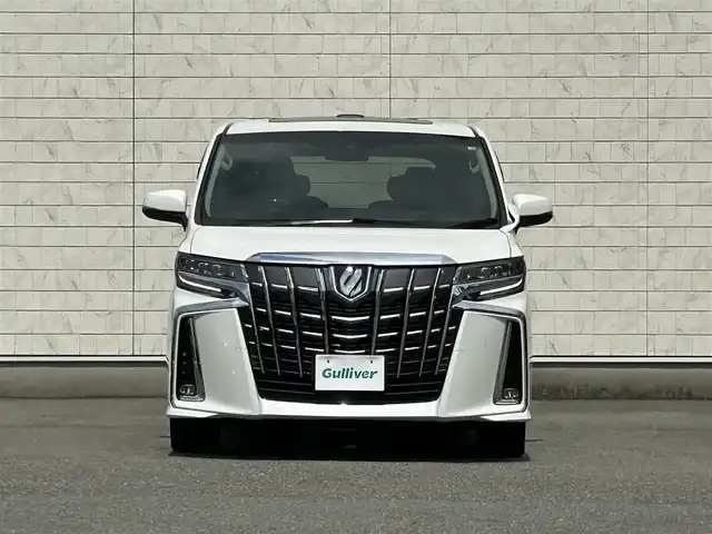 トヨタ アルファード S Cパッケージ 福岡県 2022(令4)年 1.6万km ホワイトパールクリスタルシャイン 純正10型ナビ(フルセグTV/BT)バックモニター後席モニターＷサンルーフ三眼LEDヘッドライトシーケンシャルウィンカートヨタセーフティーセンスコーナーセンサーBSM電動リアゲート両側パワスラレーダークルコンETCデジタルインナーミラーUSBポートシートヒーターハンドルヒーターオットマン純正アルミホイール18インチスマートキープッシュスタート