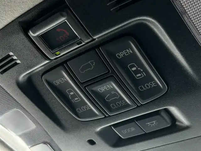トヨタ アルファード S Cパッケージ 福岡県 2022(令4)年 1.6万km ホワイトパールクリスタルシャイン 純正10型ナビ(フルセグTV/BT)バックモニター後席モニターＷサンルーフ三眼LEDヘッドライトシーケンシャルウィンカートヨタセーフティーセンスコーナーセンサーBSM電動リアゲート両側パワスラレーダークルコンETCデジタルインナーミラーUSBポートシートヒーターハンドルヒーターオットマン純正アルミホイール18インチスマートキープッシュスタート