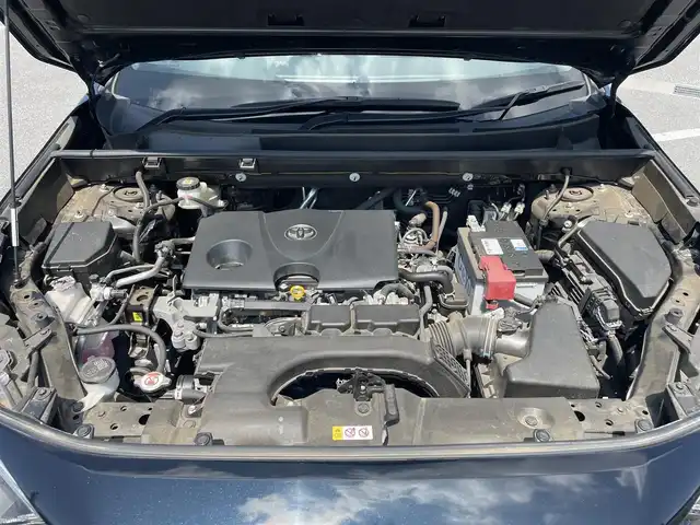 トヨタ ＲＡＶ４ アドベンチャー オフロードPKG 滋賀県 2021(令3)年 1.9万km アティチュードブラックマイカ 純正ディスプレイオーディオ/・AM/FM/・USB/・Miracast/・Bluetooth/バックカメラ/ステアリングスイッチ/革巻きステアリング/ステアリングヒーター/運転席パワーシート/前席シートヒーター/前席シートベンチレーション/ETC/前後ドライブレコーダー/USB充電/プリクラッシュセーフティ/レーントレーシングアラート/ブラインドスポットモニター/リアクロストラフィックアラート/パーキングサポートブレーキ/ロードサインアシスト/オートハイビーム/アダプティブクルーズコントロール/LEDヘッドライト/フォグランプ/オートリトラミラー/純正ラバーフロアマット/純正アルミホイール