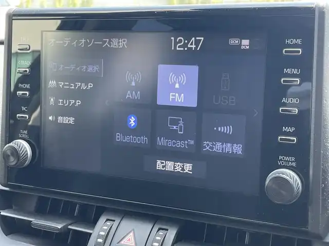 トヨタ ＲＡＶ４ アドベンチャー オフロードPKG 滋賀県 2021(令3)年 1.9万km アティチュードブラックマイカ 純正ディスプレイオーディオ/・AM/FM/・USB/・Miracast/・Bluetooth/バックカメラ/ステアリングスイッチ/革巻きステアリング/ステアリングヒーター/運転席パワーシート/前席シートヒーター/前席シートベンチレーション/ETC/前後ドライブレコーダー/USB充電/プリクラッシュセーフティ/レーントレーシングアラート/ブラインドスポットモニター/リアクロストラフィックアラート/パーキングサポートブレーキ/ロードサインアシスト/オートハイビーム/アダプティブクルーズコントロール/LEDヘッドライト/フォグランプ/オートリトラミラー/純正ラバーフロアマット/純正アルミホイール