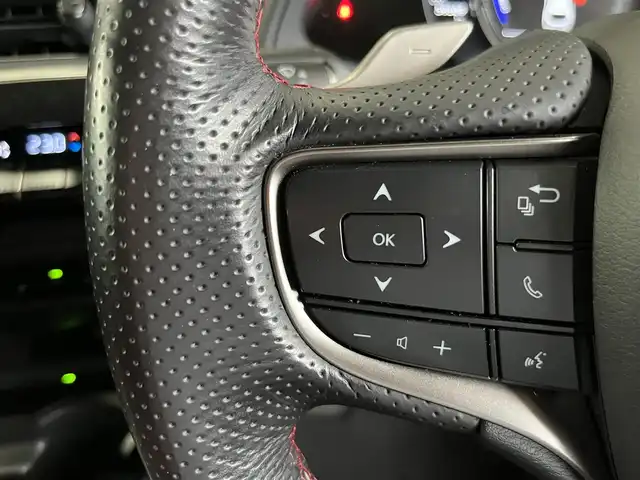 レクサス ＵＸ 250h Fスポーツ 山形県 2019(平31)年 6万km ホワイトノーヴァガラスフレーク パノラマSR/3眼LEDヘッドライト/ドライブモードセレクト/純正HDDナビ/CD/DVD/Bluetooth/フルセグTV/AUX/USB/全周囲・バックカメラ/レッドレザーシート/シートヒーター/エアシート/ETC2.0/ハンズフリーパワーバックドア/レーダークルーズコントロール/ステアリングヒーター/社外TOM‘Sエアロパーツ/ヘッドアップディプレイ/置くだけ充電/スペアキー1本/カードキー１枚/社外AW付スタッドレスタイヤ有