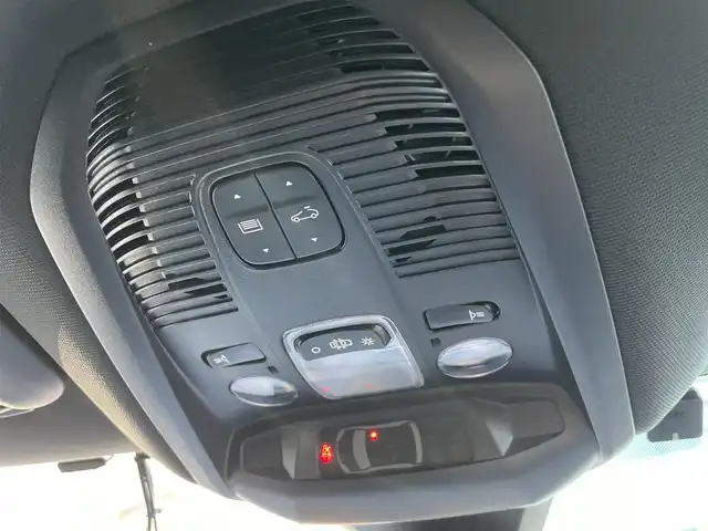 プジョー ３００８ GTライン 新潟県 2020(令2)年 4.1万km 黒 ワンオーナー/ターボ/HDDナビ/バックカメラ/アラウンドビューモニター/運転席シートメモリー/運転席マッサージシート/運転席助手席シートヒーター/ウィンカーミラー/サンルーフ/プッシュスタート/電動リアゲート