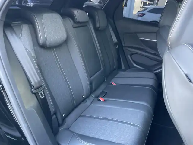 プジョー ３００８ GTライン 新潟県 2020(令2)年 4.1万km 黒 ワンオーナー/ターボ/HDDナビ/バックカメラ/アラウンドビューモニター/運転席シートメモリー/運転席マッサージシート/運転席助手席シートヒーター/ウィンカーミラー/サンルーフ/プッシュスタート/電動リアゲート