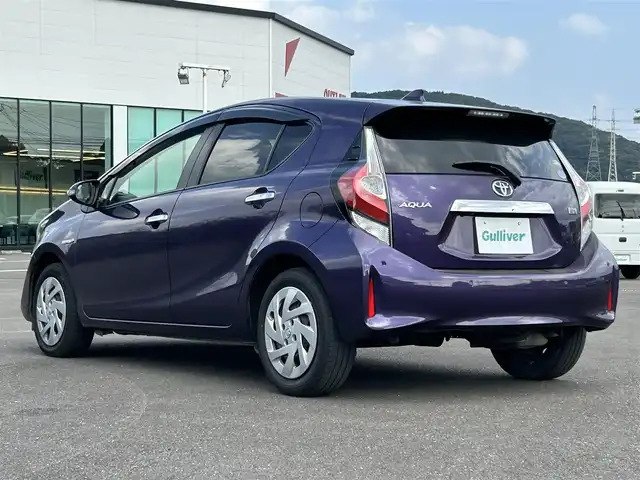 トヨタ アクア S スタイルブラック 鹿児島県 2018(平30)年 4.1万km ジュエリーパープルマイカM 純正SDナビ/【Bluetooth/フルセグTV/CD/DVD】/プリクラッシュセーフティー/バックカメラ/アイドリングストップ/オートエアコン/ドアバイザー/スマートキー/ETC