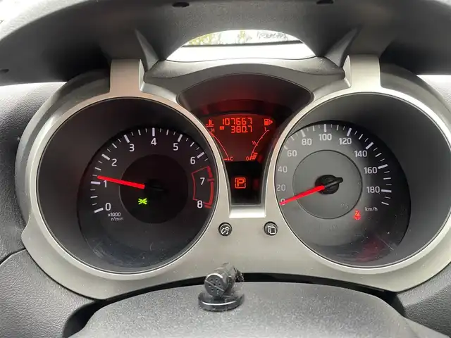 日産 ジューク 16GT タイプV 静岡県 2013(平25)年 10.8万km パッションレッド 純正メモリナビ/・Bluetooth/フルセグ/SD/AUX/CD/DVD/バックカメラ/前方向ドライブレコーダー/フォグライト/オートライト/ETC/純正フロアマット/純正１７インチAW/取扱説明書フルセグテレビ