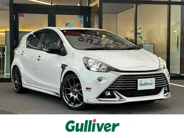 トヨタ アクア G G’s 栃木県 2016(平28)年 7.9万km ライムホワイトパールクリスタルシャイン 社外オーディオディスプレイオーディオ/・Bluetooth/・Applecarplay/Androidauto/・CD/DVD/USB/バックカメラ/ETC/BBS17インチAW/レカロシート/HKSマフラー/クルーズコントロール/革巻きステアリング/LEDヘッドライト/フォグランプ/オートライト/スマートキー/プッシュスタート/純正フロアマット/純正サイドバイザー/電動格納ウィンカーミラー