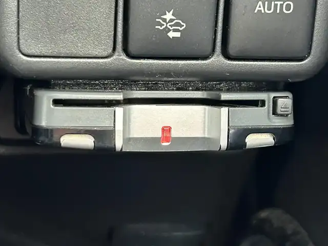 トヨタ アクア G G’s 栃木県 2016(平28)年 7.9万km ライムホワイトパールクリスタルシャイン 社外オーディオディスプレイオーディオ/・Bluetooth/・Applecarplay/Androidauto/・CD/DVD/USB/バックカメラ/ETC/BBS17インチAW/レカロシート/HKSマフラー/クルーズコントロール/革巻きステアリング/LEDヘッドライト/フォグランプ/オートライト/スマートキー/プッシュスタート/純正フロアマット/純正サイドバイザー/電動格納ウィンカーミラー