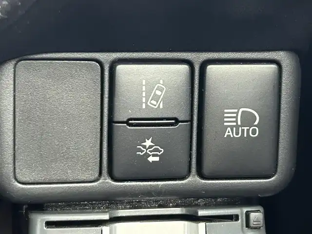 トヨタ アクア G G’s 栃木県 2016(平28)年 7.9万km ライムホワイトパールクリスタルシャイン 社外オーディオディスプレイオーディオ/・Bluetooth/・Applecarplay/Androidauto/・CD/DVD/USB/バックカメラ/ETC/BBS17インチAW/レカロシート/HKSマフラー/クルーズコントロール/革巻きステアリング/LEDヘッドライト/フォグランプ/オートライト/スマートキー/プッシュスタート/純正フロアマット/純正サイドバイザー/電動格納ウィンカーミラー