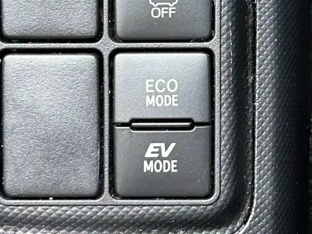 トヨタ アクア G G’s 栃木県 2016(平28)年 7.9万km ライムホワイトパールクリスタルシャイン 社外オーディオディスプレイオーディオ/・Bluetooth/・Applecarplay/Androidauto/・CD/DVD/USB/バックカメラ/ETC/BBS17インチAW/レカロシート/HKSマフラー/クルーズコントロール/革巻きステアリング/LEDヘッドライト/フォグランプ/オートライト/スマートキー/プッシュスタート/純正フロアマット/純正サイドバイザー/電動格納ウィンカーミラー