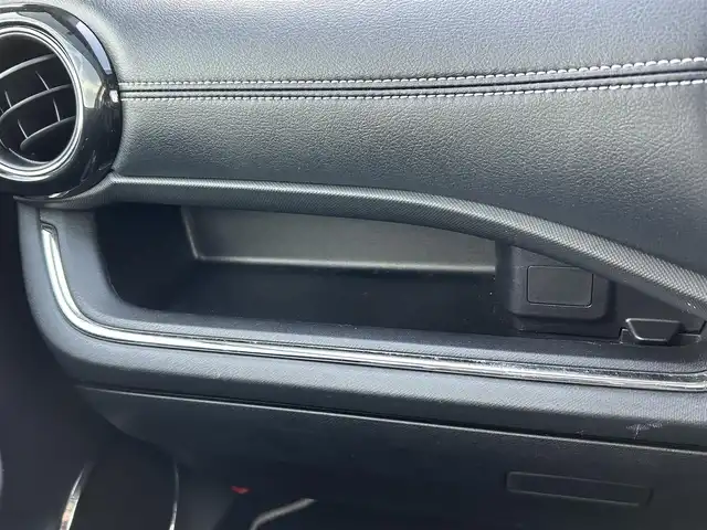 トヨタ アクア G G’s 栃木県 2016(平28)年 7.9万km ライムホワイトパールクリスタルシャイン 社外オーディオディスプレイオーディオ/・Bluetooth/・Applecarplay/Androidauto/・CD/DVD/USB/バックカメラ/ETC/BBS17インチAW/レカロシート/HKSマフラー/クルーズコントロール/革巻きステアリング/LEDヘッドライト/フォグランプ/オートライト/スマートキー/プッシュスタート/純正フロアマット/純正サイドバイザー/電動格納ウィンカーミラー