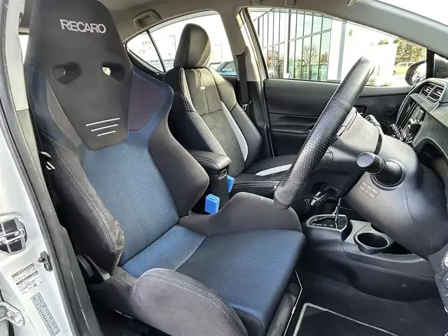 トヨタ アクア G G’s 栃木県 2016(平28)年 7.9万km ライムホワイトパールクリスタルシャイン 社外オーディオディスプレイオーディオ/・Bluetooth/・Applecarplay/Androidauto/・CD/DVD/USB/バックカメラ/ETC/BBS17インチAW/レカロシート/HKSマフラー/クルーズコントロール/革巻きステアリング/LEDヘッドライト/フォグランプ/オートライト/スマートキー/プッシュスタート/純正フロアマット/純正サイドバイザー/電動格納ウィンカーミラー